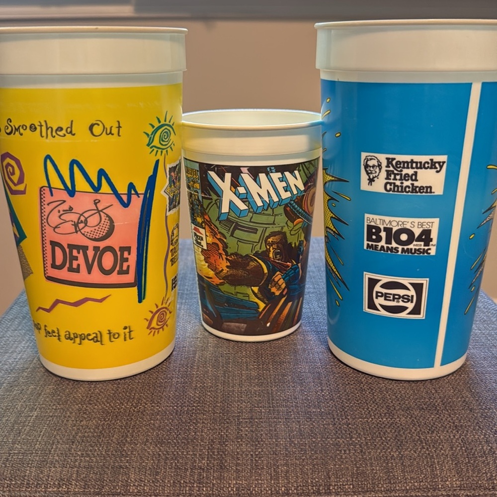 Colorful Graphic Cups Set - Picture 2 of 5